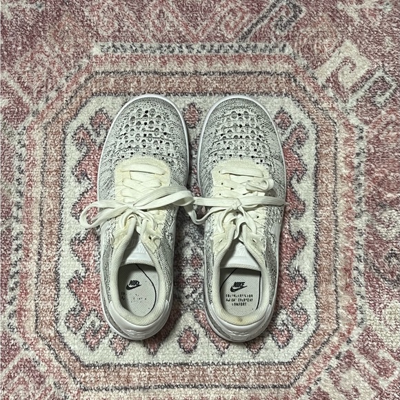 Nike flyknit a air force 1 - Picture 1 of 4